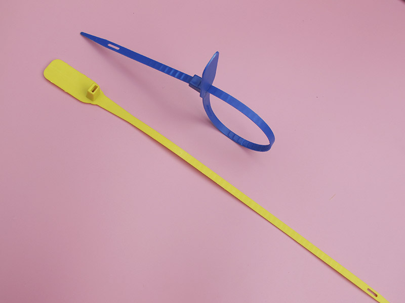 Pull tight Adjustable Length Plastic Seal
